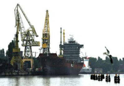 Bruksela blokuje stocznię 