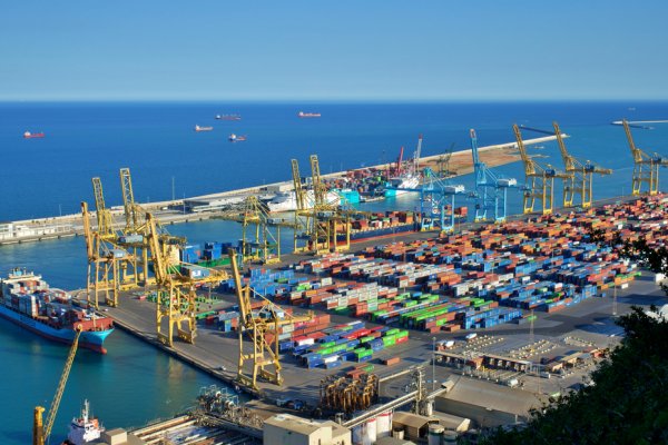Pracownicy portowi w Hiszpanii zapowiadają blokowanie statków przewożących broń na Blis...
