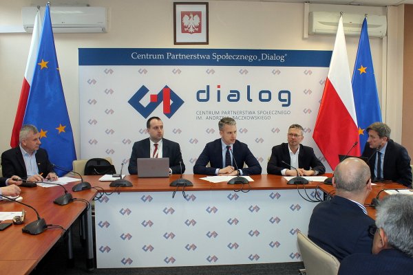 Minister Marchewka: Będzie kontynuacja budowy promów w polskich stoczniach!