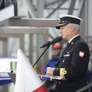 Rozpoczęcie cięcia pierwszej blachy do budowy szóstego z serii niszczyciela min typu „Kormoran II”. Fot. Sławomir Lewandowski / PortalMorski.pl