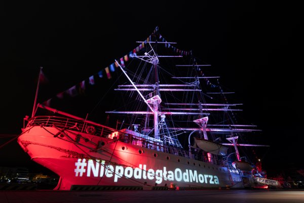 Port Gdynia uczcił święto Niepodległości 