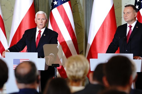 Pence: jesteśmy wdzięczni za odważne przeciwstawienie się projektowi Nord Stream 2 