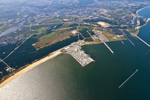 Gdańsk - radni chcą ograniczyć możliwość rozwoju portu w dzielnicy Stogi