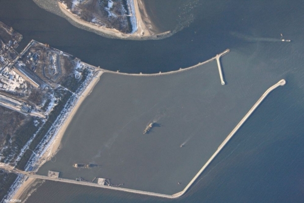 Nieoficjalne informacje o planach budowy portu kontenerowego w Świnoujściu