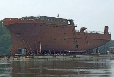 Kadłub statku badawczego ze stoczni Hullkon zwodowany