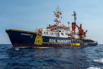 Kilkuset migrantów zeszło we Włoszech na ląd z pokładu trzech statków