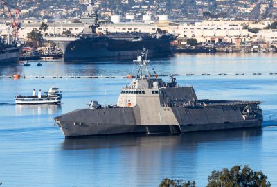 USA: Marynarka wojenna planuje wycofanie ze służby dziewięciu stosunkowo...