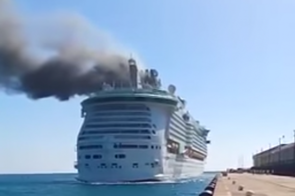Pożar na jednym z największych statków pasażerskich na świecie
