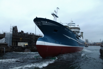 Stocznia Nauta podpisała umowy na budowę dwóch trawlerów