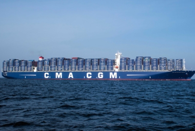 Największy kontenerowiec należący do CMA CGM zawinie do portu w Stanach Zjednoczonych...