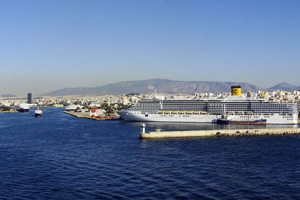 Grecja/Strajkują pracownicy prywatyzowanych portów w Pireusie i Salonikach