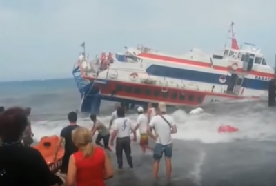 Groźnie wyglądający wypadek na włoskiej wyspie [VIDEO]