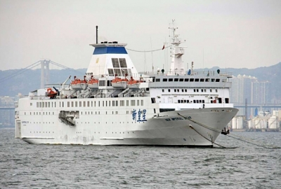 Marynarze z pływającego kasyna od kilku miesięcy tkwią w Hongkongu [VIDE...