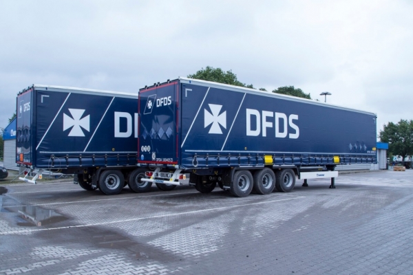 DFDS składa duże zamówienie na kontenery i naczepy