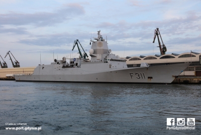 Norweska fregata rakietowa w Porcie Gdynia [VIDEO]