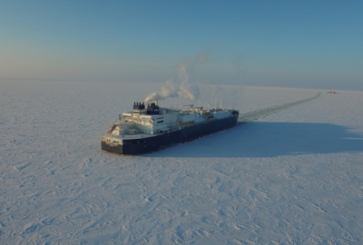 Pierwszy statek z LNG przepłynął samodzielnie przez Arktykę