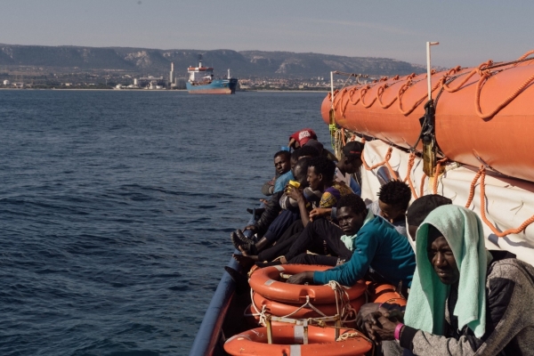 Włochy: będą kary za łamanie przepisów podczas ratowania migrantów