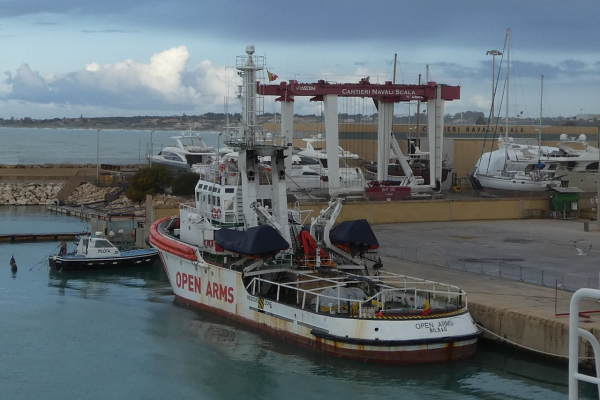 500 migrantów na statkach organizacji pozarządowych na Morzu Śródziemnym