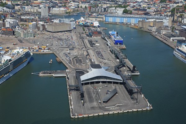 Port w Helsinkach tymczasowo zwolni cały personel