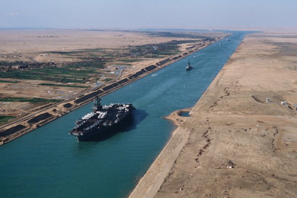 Egipt może stracić na blokadzie Kanału Sueskiego ponad miliard dolarów