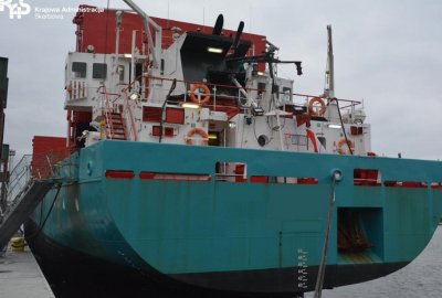 Nielegalne papierosy na statku płynącym do Szczecina