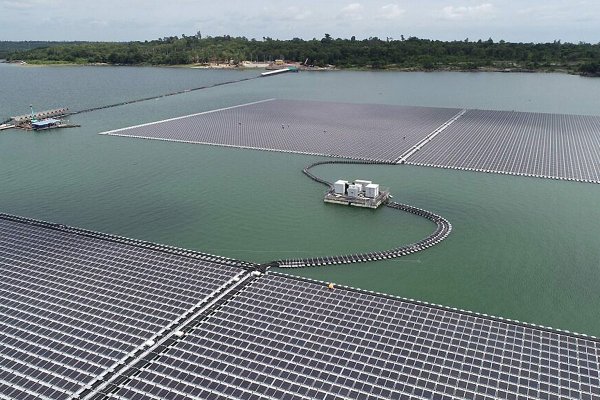 W Tajlandii uruchomiono pływającą farmę słoneczną