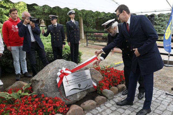 Premier odwiedził ośrodek szkolenia kapitanów i pilotów morskich w Iławie