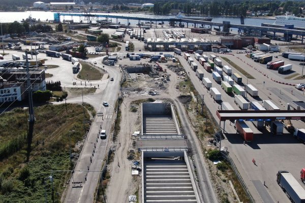 Zakończyły się prace przy wyjściach ewakuacyjnych tunelu pod Świną