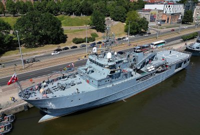 Polska Marynarka Wojenna przejęła dowodzenie nad Stałym Zespołem Sił Obr...