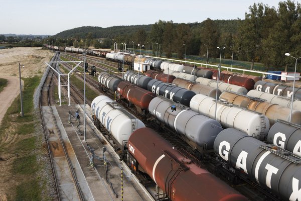 PERN przyśpiesza obsługę cystern kolejowych