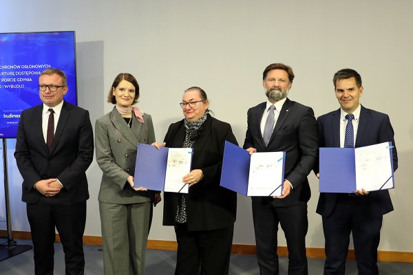 Umowa na budowę falochronów osłonowych w porcie Gdynia podpisana!