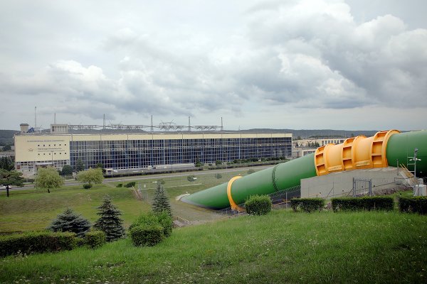 PGE uruchomiła przetarg na budowę bateryjnego magazynu energii w Żarnowc...