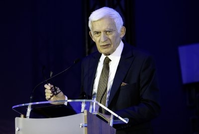 Buzek: Rozwój energetyki wiatrowej kluczowy dla partnerstwa UE i USA