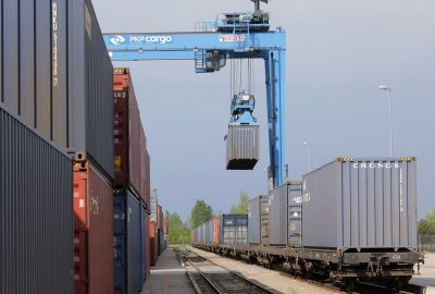 UTK: przewozy intermodalne na kolei w I kw. wzrosły o 16 proc.