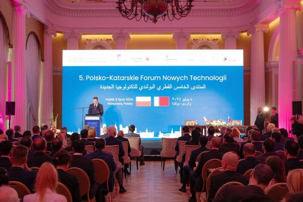 MRiT: Polska i Katar zawarły porozumienia m.in. dot. branży stoczniowej