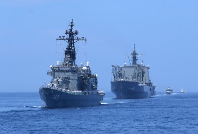 Pierwsze wspólne manewry morskie flot Filipin i Japonii