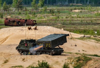 Szwecja: Żołnierze USA ćwiczą wystrzeliwanie rakiet w archipelagu sztokh...