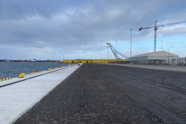 Świnoujście: Jest pozwolenie na użytkowanie nabrzeży nowego terminalu .....