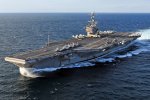 Lotniskowiec USS George Washington ponownie zacumował w Yokosuce