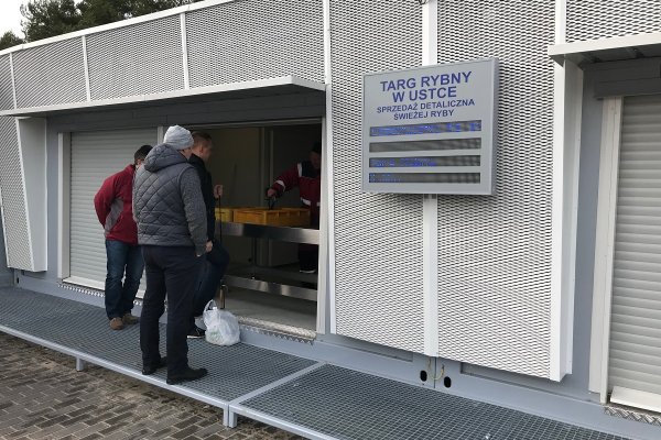 Darłowo to kolejny port morski, gdzie powstaje targ rybny