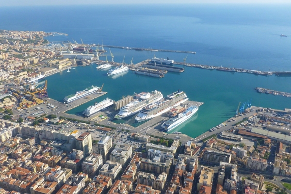 We Włoszech podniesiono środki bezpieczeństwa w portach morskich