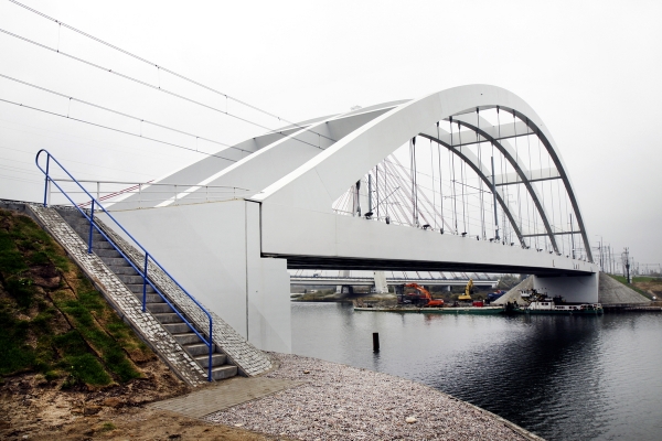 Więcej ładunków w gdańskim porcie przywiezionych koleją